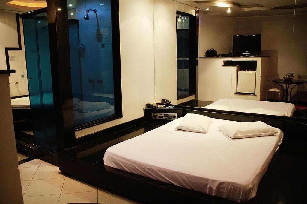 Motel Cozumel  Porto Alegre Zimmer foto
